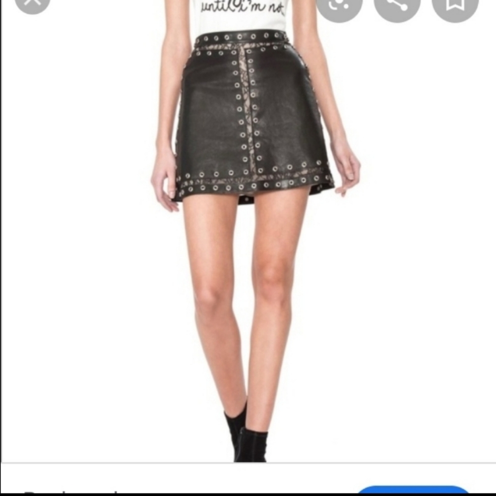 Alice +Olivia  leather skirt